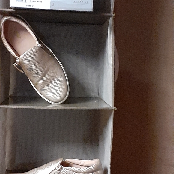 ShoesSOLD - Picture 4 of 4